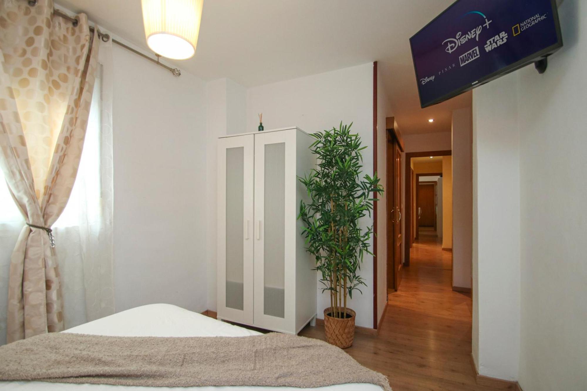 Spacious 2 Bedroom Apt In The Heart Of Triana Sevilla Exteriör bild